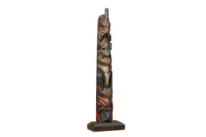 Model Totem Pole CN4471